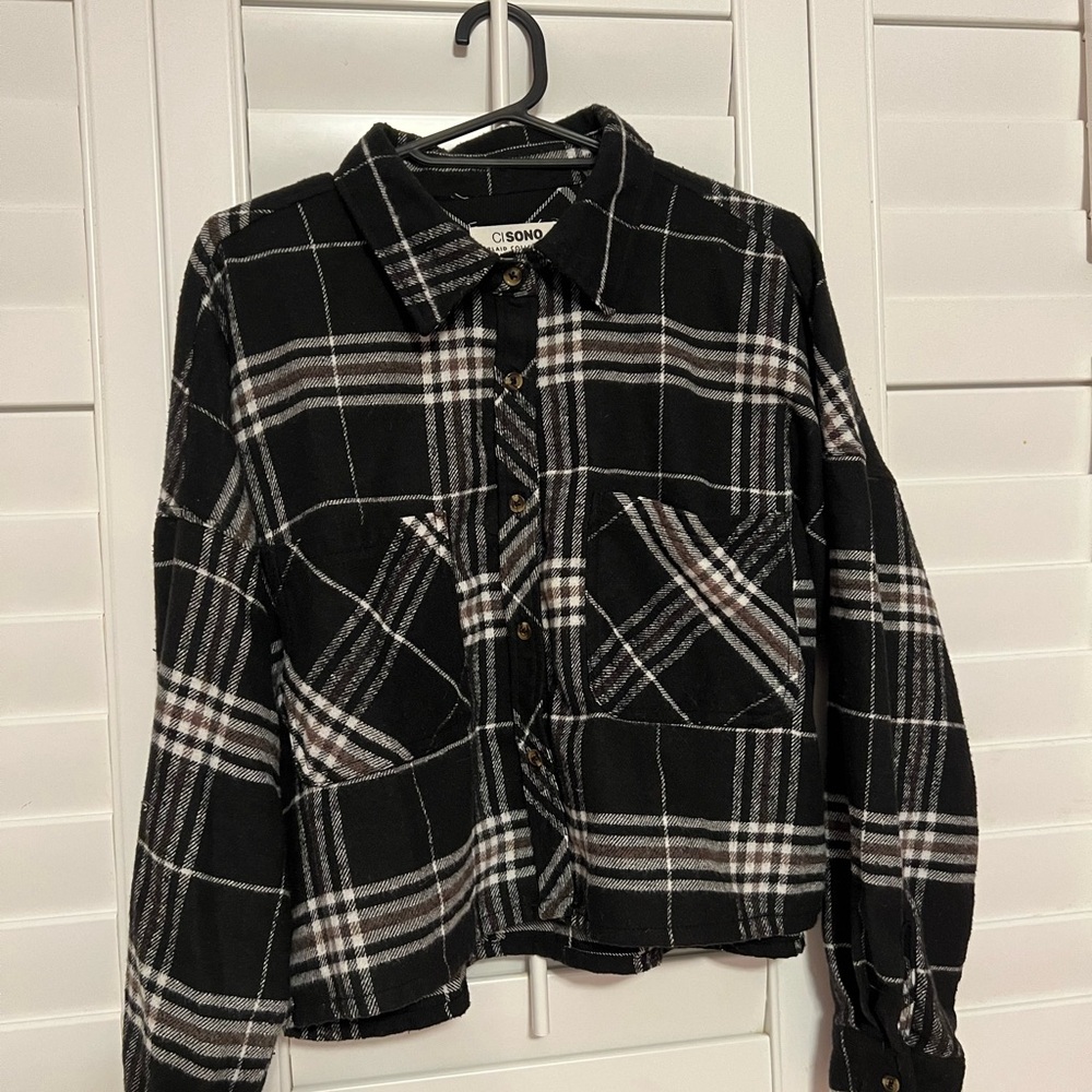 Cisono plaid button up